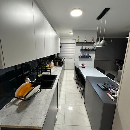 Elegant Escape In City Center Erevan Exterior foto